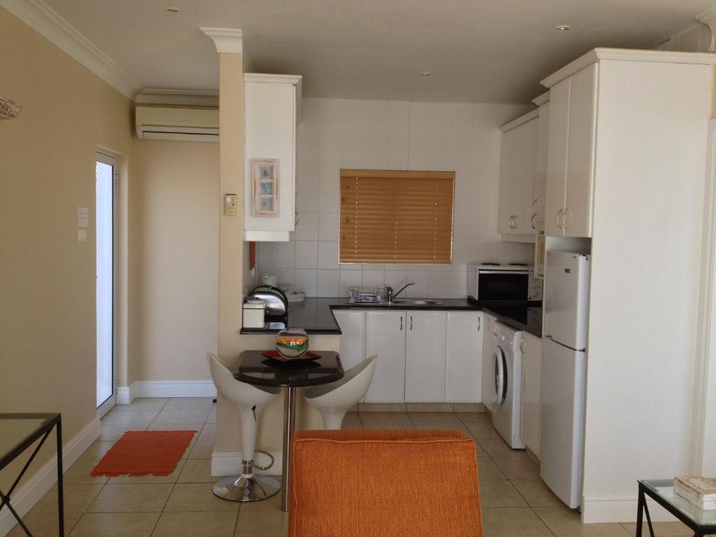 Seashelles Self-Catering Apartment Durban Room photo